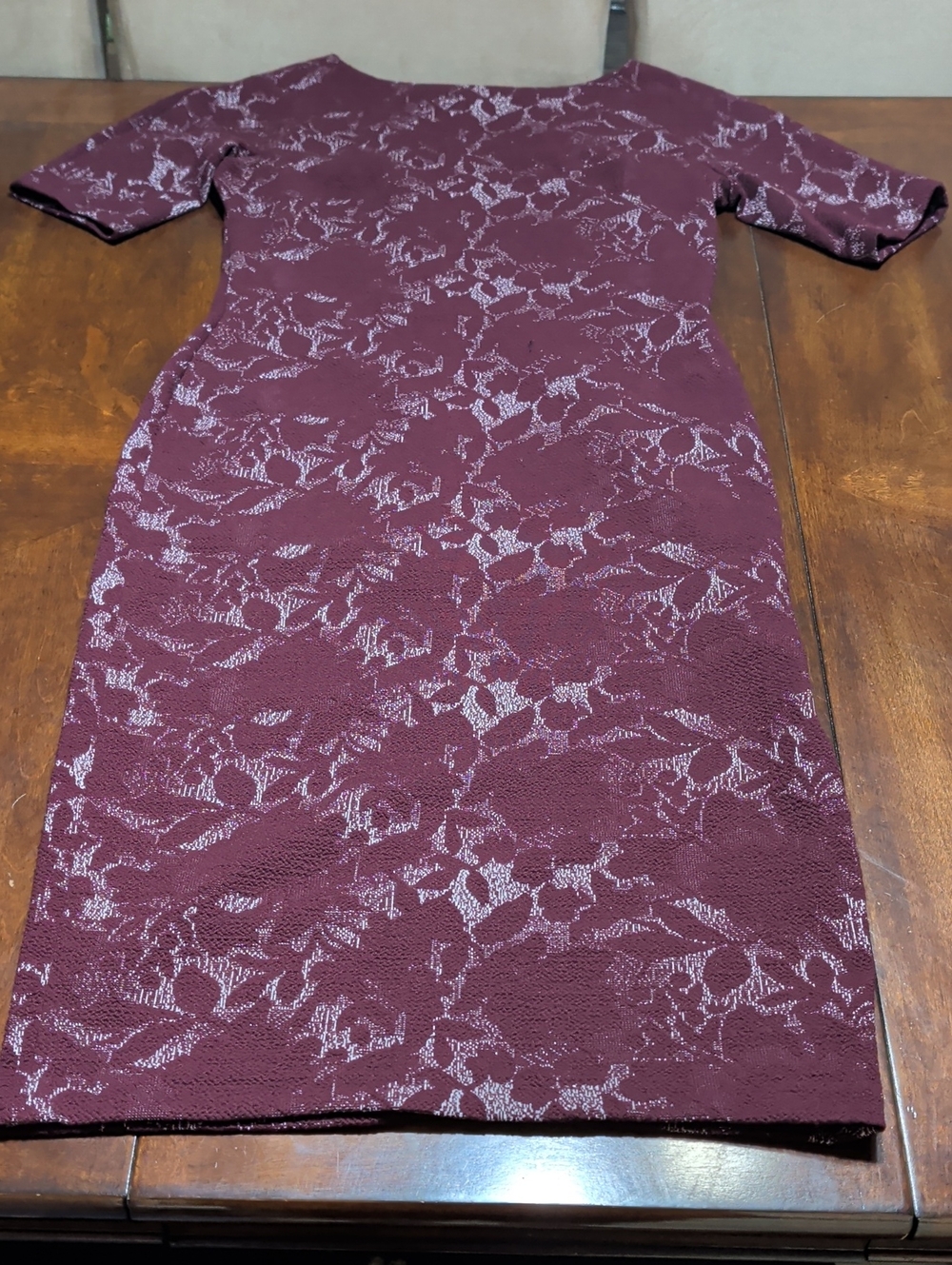 Maggy London Shadow Flower Knit Midi Dress Burgundy Wine Floral Sheath Size 10